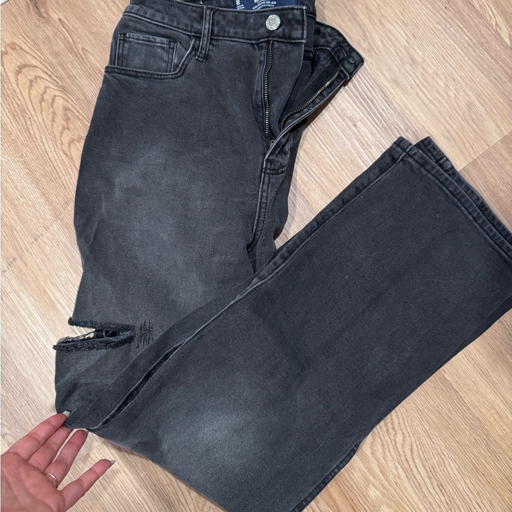 Hollister Women’s Dark Gray/Black Straight Jeans